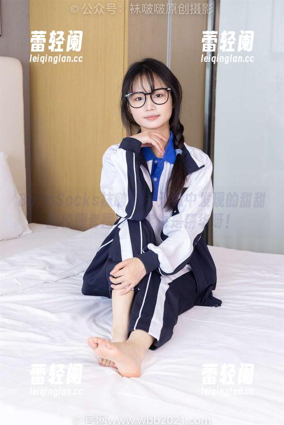BoBoSocks袜啵啵-甜甜圈 BoBoSocks袜啵啵 - 无意中发现的甜甜圈校服套图:花絮也是精华呀!