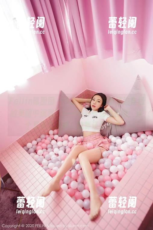 Feilin嗲囡囡-就是阿朱啊 Feilin嗲囡囡 - “在就是阿朱啊海边在线的美图中沉思”——每一张都像在说:这个夏天怎么样,总算还没结束。