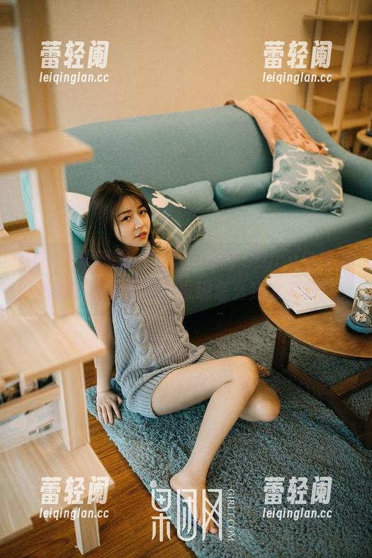 GIRLT果团网 - 下载何梦兮Stacy自信满满的比基尼作品，再现怎么定义美好！