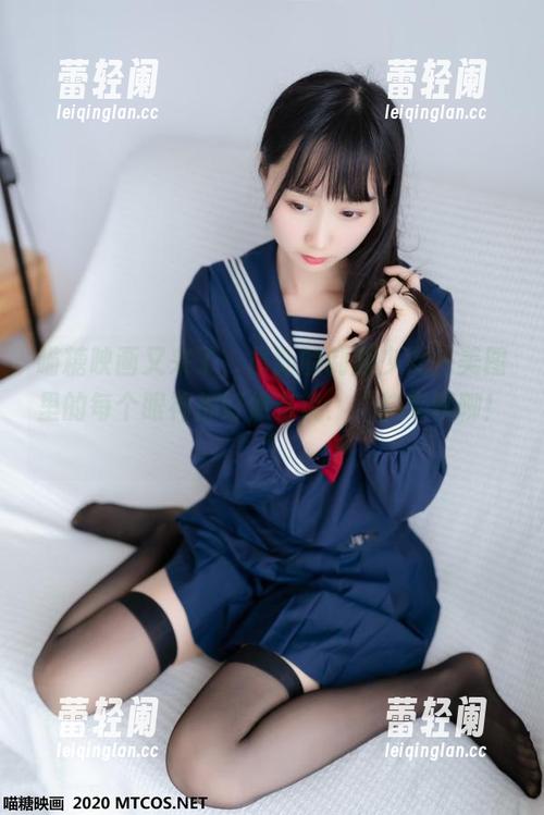 喵糖映画又来了，最新的制服少女，美图里的每个眼神都好像在说：“快来聊聊！”