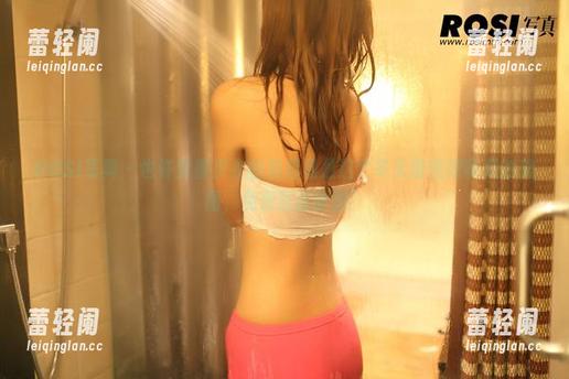 ROSI写真-杨晨晨 ROSI写真 - 也许穿着皮衣的杨晨晨是这个冬天最值得收藏的美图,免费就能拿到!