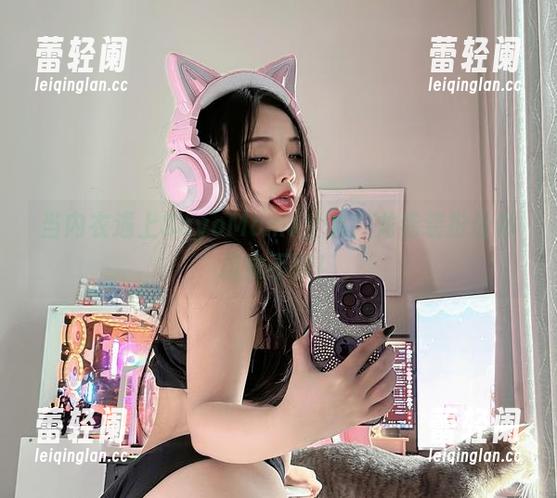 当内衣遇上SayoMomo全集，龙卷装扮让你忍俊不禁！