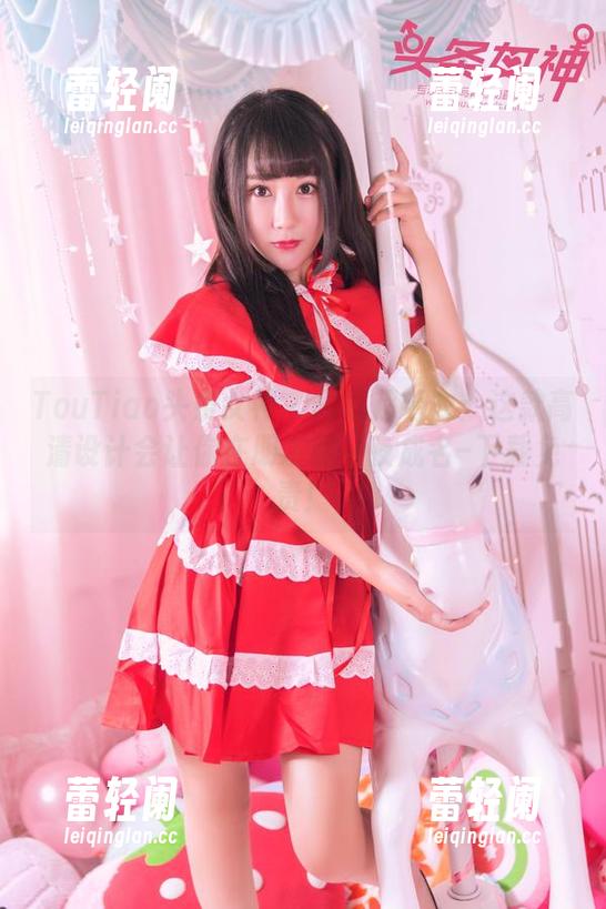 TouTiao头条女神-周思超 TouTiao头条女神 - 周思超毛衣:这款高清设计会让你在朋友圈一夜成名–下载免责!