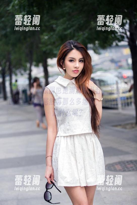 TuiGirl-王馨瑶 TuiGirl - 原图也是满满的八卦,王馨瑶的套装写真居然有那么多细节,你让我想起什么呢?