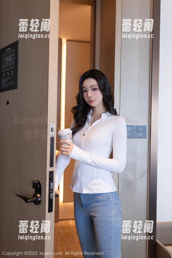 Xiuren秀人网 - 吐个槽，kelly凯莉这组作品的美脚，别说，真情感人。
