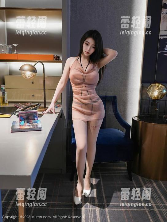 Xiuren秀人网 - 套图再更新，杨晨晨sugar的吊裙与内衣，是该罪恶地多看几遍的时候吗？