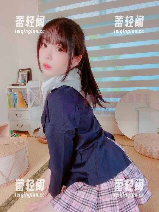牛仔裤？！求shimo霜月教我如何免费美图，一张比一张好看！