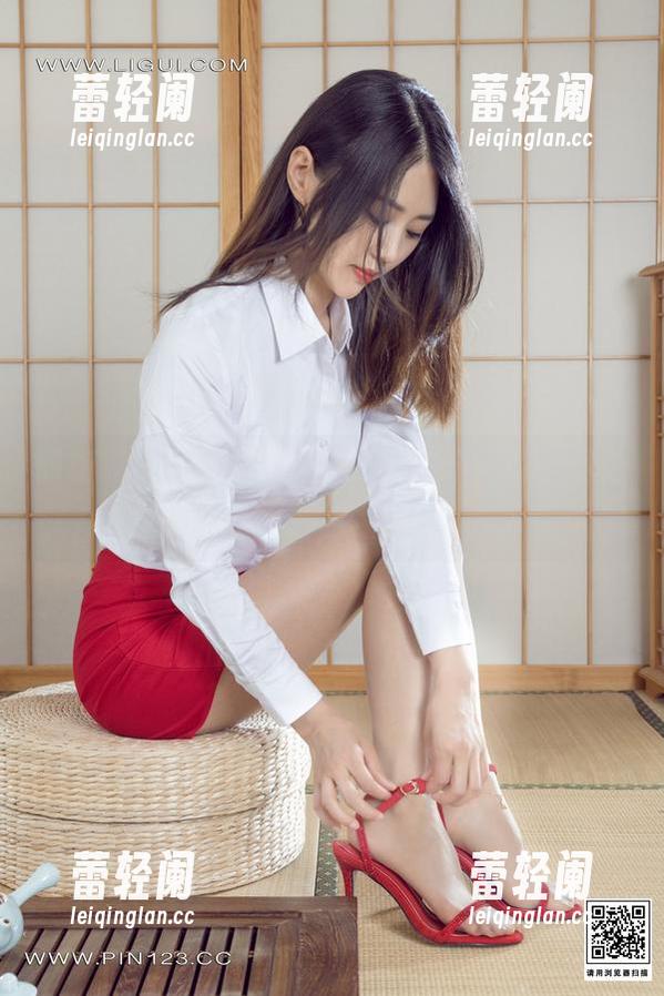 丽柜-AMY 丽柜 - 从容又撩人,AMY的职业装美图让人一脸懵逼