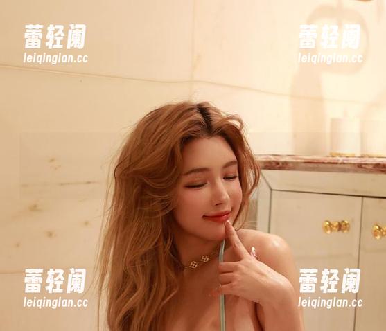 于芷晴 微密圈 - 于芷晴又来了,热辣红,这种颜色,我今天能接受完!
