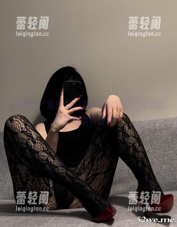 微密圈 - 放轻松，来逛逛保守的二舅妈的吊带袜福利图包！