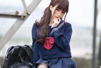 在线鉴赏，这兔玩映画里的黑丝制服真的是谜一样的存在。