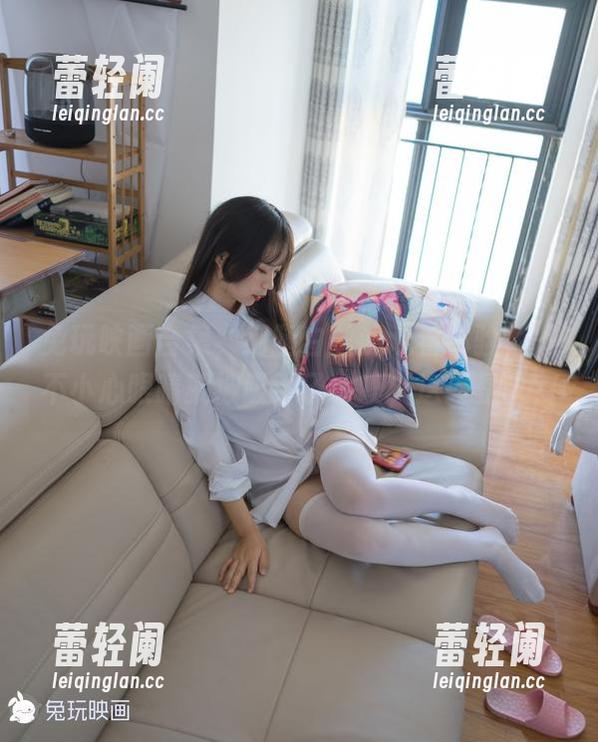 兔玩映画 兔玩映画合集,细腿白丝的观看体验,一不小心眼睛就被吸引了,噢,这该是啥?