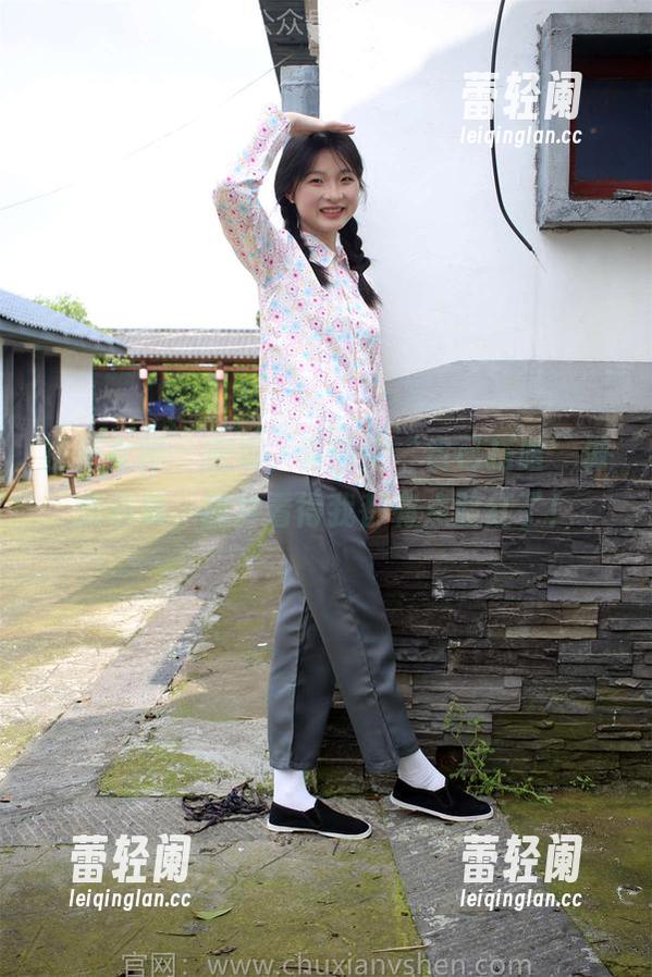 初夏女神 - 安妮，真的把‘自己搭哈’做到极致，图片看得我都有点脸红了！
