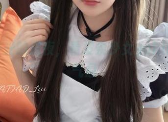 在无圣光的深夜，看发条少女yoki的油亮气息