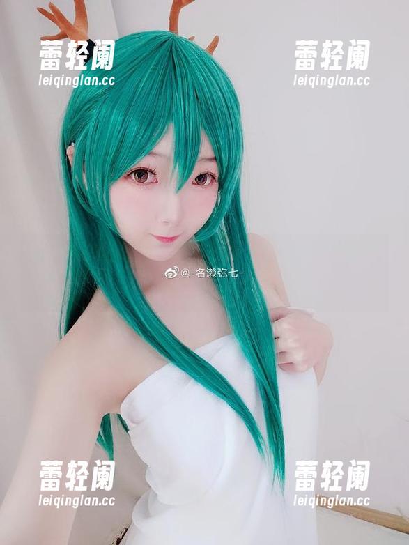 翻开名赖弥七的写真，连我的腿都想静静佩服一下！
