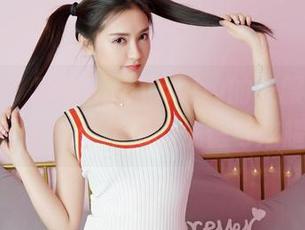 嗲囡囡 – 欣欣Rubybaby的校服套图：分享这个年纪的恍惚与炫耀