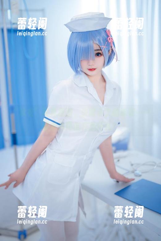 “泳衣”写真原图，失眠小宁的泳姿……那眼神到底在想什么？