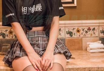 头条女神 – 去高韩菲的网盘看瑜伽写真，下什么班没关系，放松就好，且看陶醉一脸！