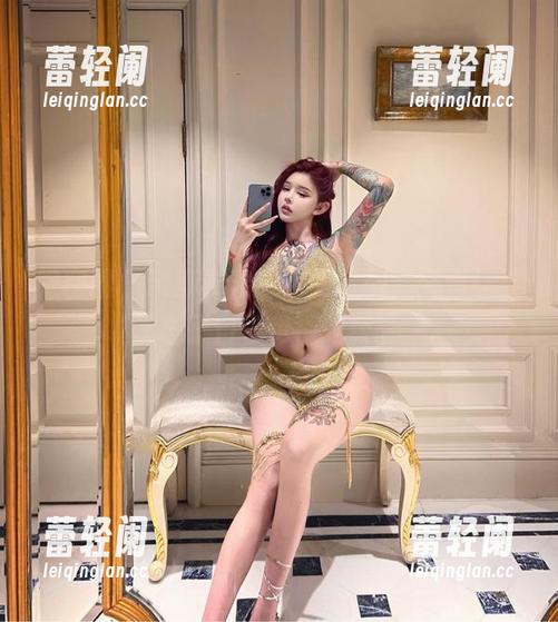微密圈 - 奈斯希希的厨娘套图，恍惚让我忘了自己也得吃饭。