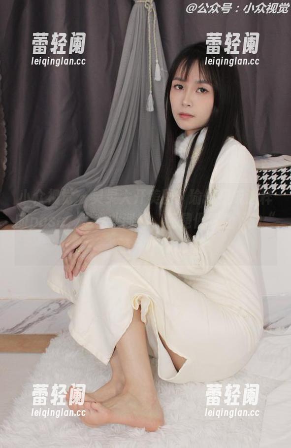 小众视觉-灵灵 小众视觉 - 灵灵大开美图,瑜伽扭成这样的pose,是专业训练,还是偶然之下的“意外”?