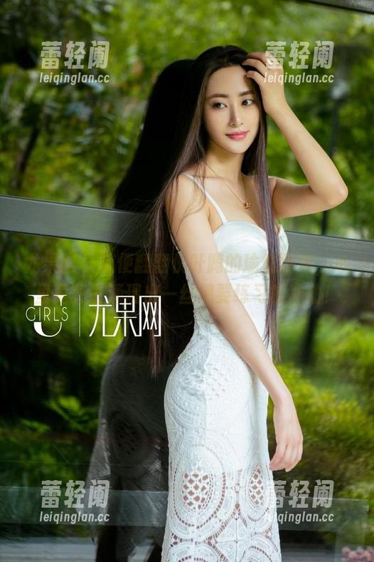 尤果网 - 随便翻翻倪叶腾的瑜伽图包，心里竟莫名涌现出一丝想要练习的冲动！