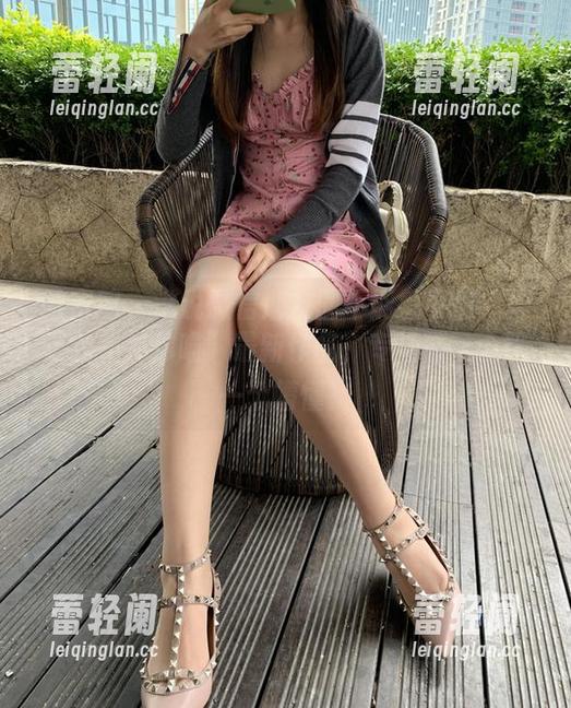 微密圈 - 谁说微信朋友圈不能搞事情？快来看“有你喵”最新作品，专场图一个比一个懵懂！