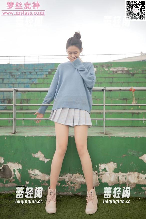 梦丝女神 - 晓晓，黑色的完美代言，谁不想把这壁纸带回家呢？