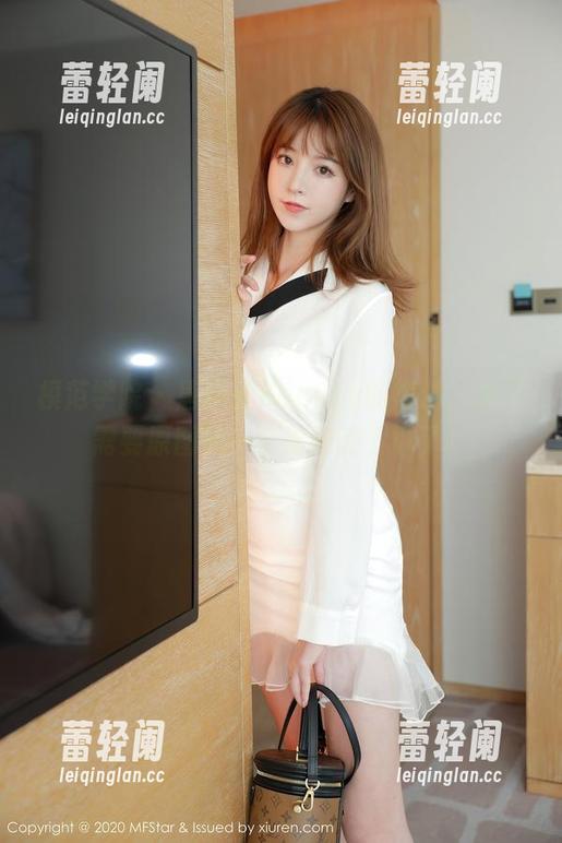 模范学院-唐琪儿Beauty 模范学院 - 唐琪儿Beauty的黑白,你只需要原图和一个简单的下载了!