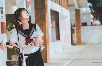 吃瓜群众看过来，河豚抚子夏日比基尼免费图包抢先送！