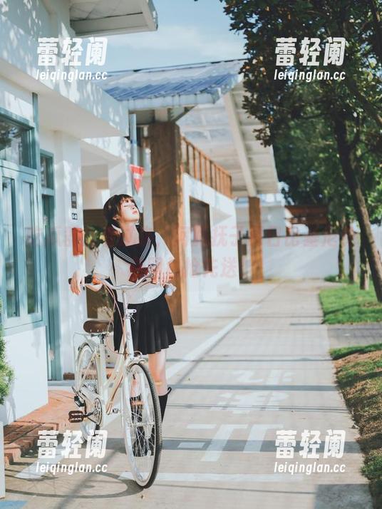 吃瓜群众看过来，河豚抚子夏日比基尼免费图包抢先送！