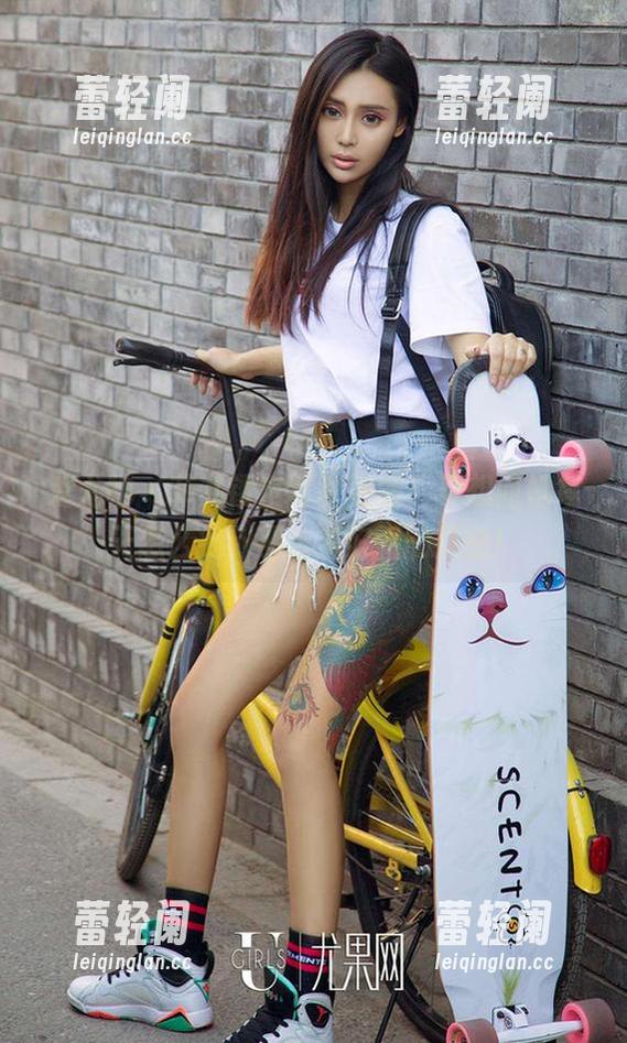 爱尤物-菲儿 爱尤物 - 菲儿镂空写真更新,真想问她每天怎么找到那么多好看的灵感!