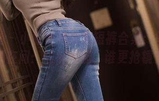 爱蜜社 – 小丽莎萌萌哒短裤合集：每一张都在问：短裤和腿，谁更抢镜？