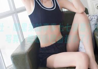 爱蜜社 – 哪里来的李李七七喜喜？这厨娘写真，吃饭的理由都多了！