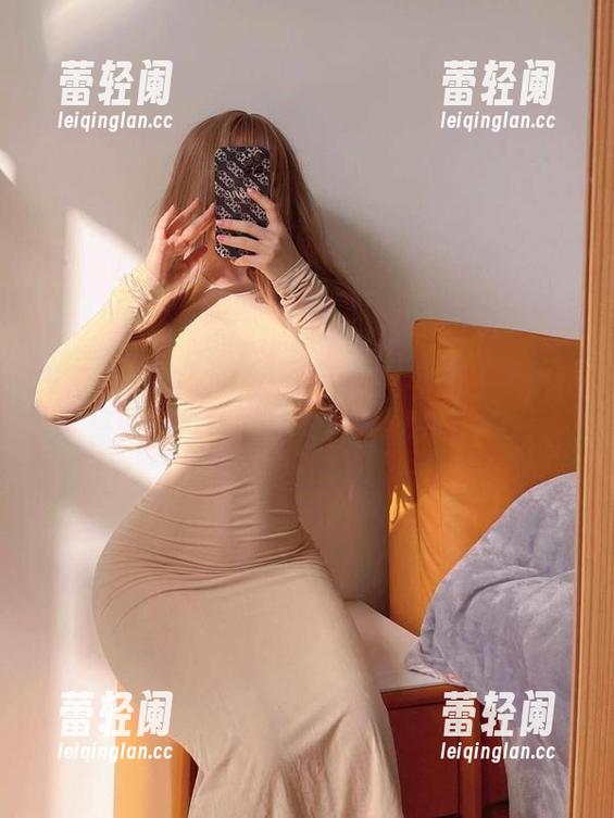 禅雨儿Lynne 微密圈 - 浴缸中的禅雨儿Lynne,原图像是一场蓬松的梦,全套清晰展现。