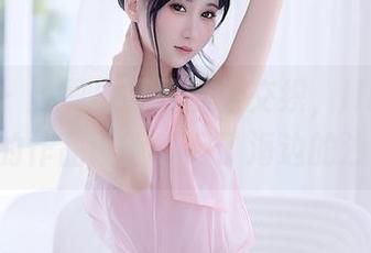 秀人网 – 美图与夏日随性交织，lingyu69的作品让我想起了海边的沙滩