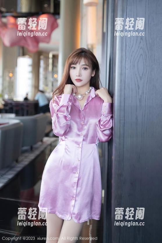 秀人网 - 看木子nana如何阐释“一双好脚”的定义，定制裸足图片疯狂上线！