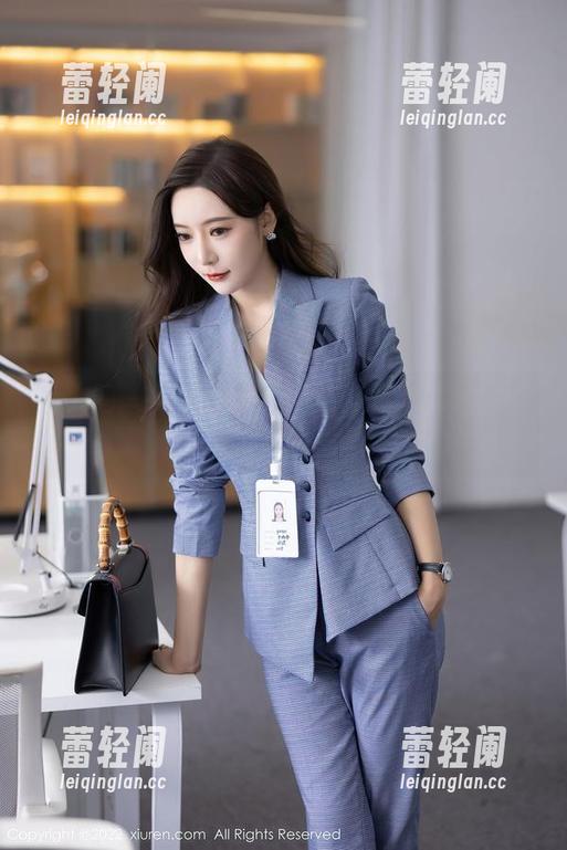 秀人网 - 新鲜出炉！爱酱里写真：妹妹的温柔陷阱