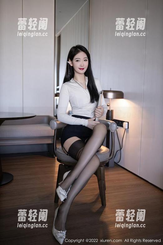 秀人网 - 白衬衫时光机：陈茜妮zoe美图分享，谁说日常不能闪耀？