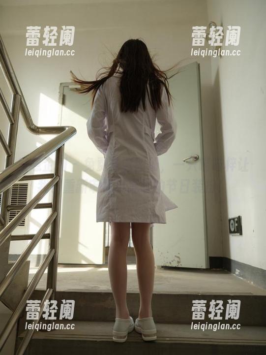 紧急企划-一只喵喵梓 紧急企划 - 免费圣诞图册,一只喵喵梓让我们重新审视小猫咪的节日装扮!