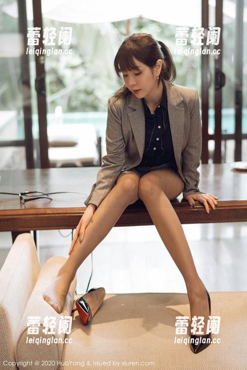 花漾show - 图库里的欧阳LuLuJK：她真的能把日常穿搭拍得如此美妙吗？