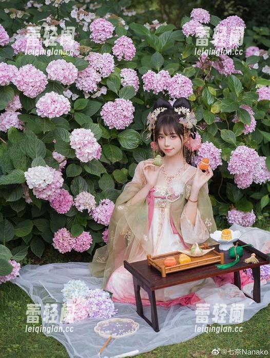 这是贰加六的千雪九尾，私房美图合集，注意，戴好眼镜再看，别醉了！