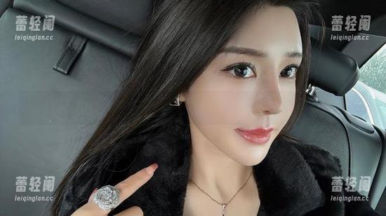 微密圈 - 唉，金希儿的无圣光消失图，大家动动脑子找找吧！