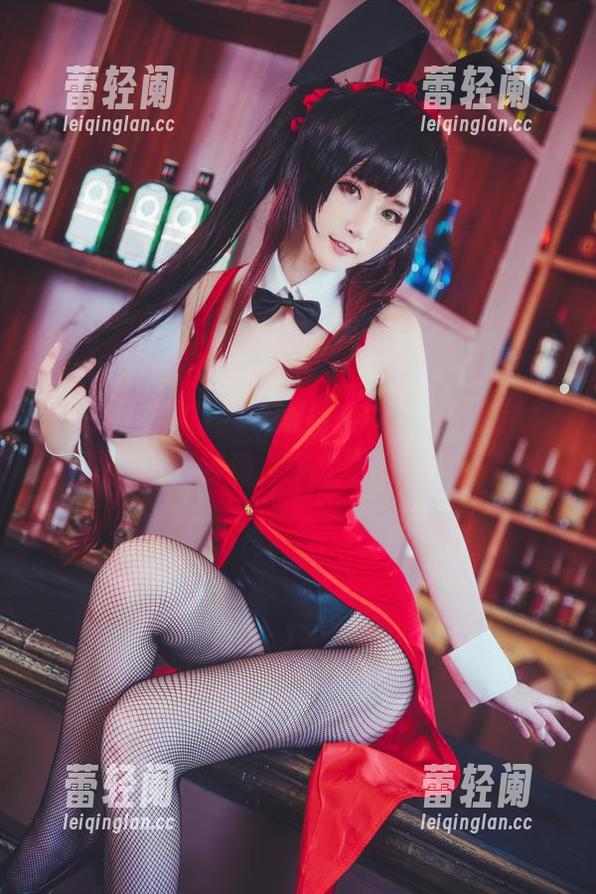 阿拉伯舞娘写真中的金鱼yui，真的是在沙滩上跳舞呀！