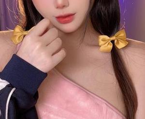 再来一发！阿九从不咕咕(九言)的御姐写真，原图直接让我情不自禁地想起那句“这是什么神仙境界？”
